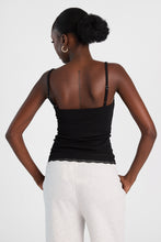 Camisole à bord en dentelle thumbnail 4