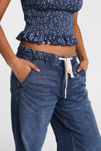Pantalon jambe large en denim taille basse à enfiler AERO thumbnail 2