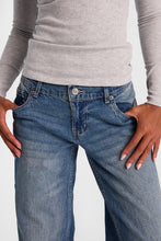Jean à jambe ultra-large à taille très basse AERO thumbnail 2