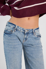 AERO Super Low Rise Wide Leg Harper Jeans thumbnail 2