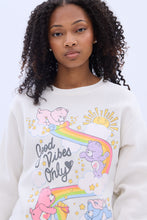 Sweatshirt ras du cou imprimé graphique Care Bears Vibes thumbnail 2