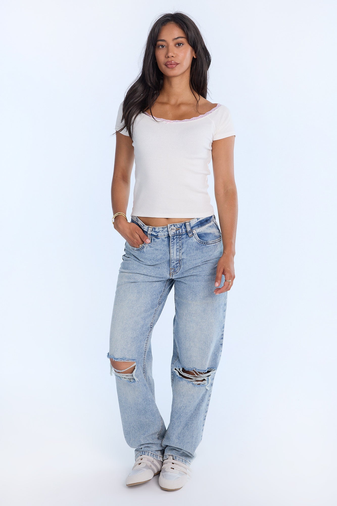 AERO Lace Trim Off-Shoulder Tee – Bluenotes