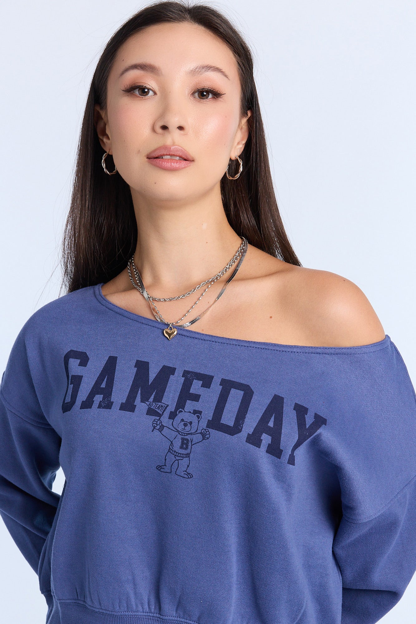 AERO Graphic Off-Shoulder Sweatshirt – Bluenotes